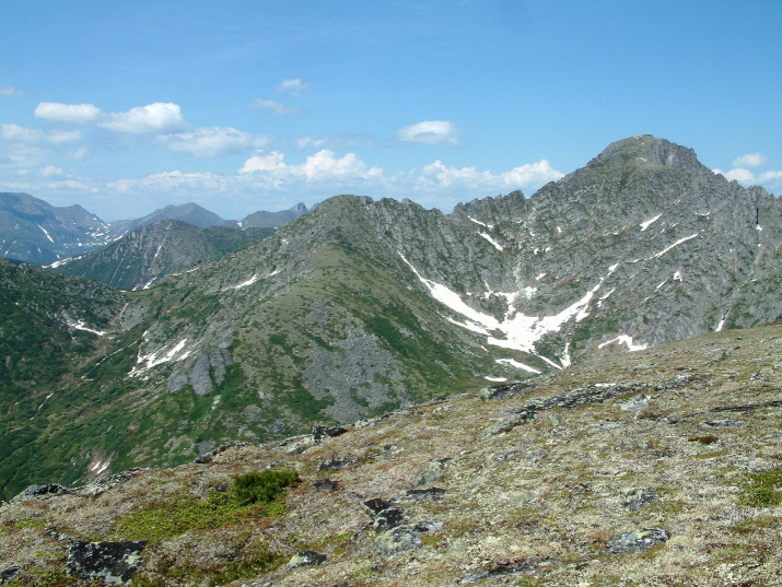 Хребет Дуссе-Алинь. Фото авторов статьи.