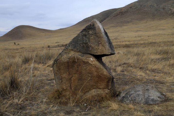 Камень Белая Волчица. Владимир Горбатовский