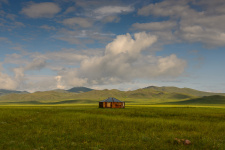 Вид на курган и Долину Царей. Фото: Алексей Михайлов