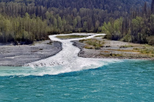 Белая вода реки Аккем.  Фото: Александр Чибилёв 